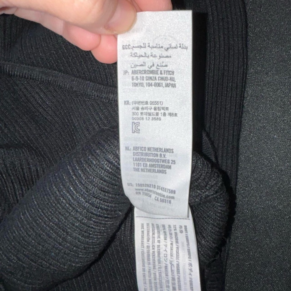 Abercrombie & Fitch Ribbed Top - Picture 7 of 9